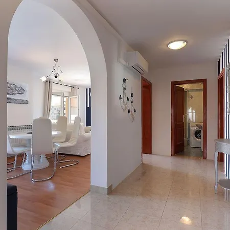 Moro Apartment