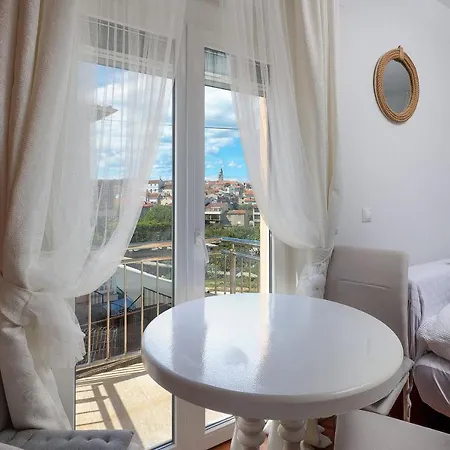 Moro Apartment
