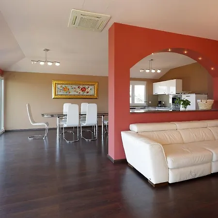 Apartment Moro *